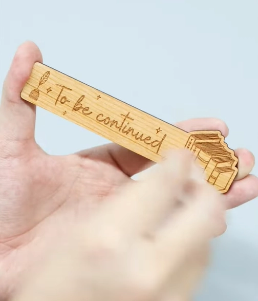 laser cutting wooden bookmark 3