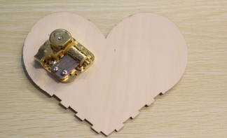 software drawing Heart shaped music box 22