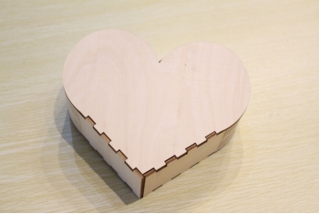 software drawing Heart shaped music box 24