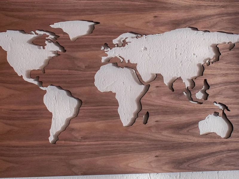 laser engraver for wood map decoration